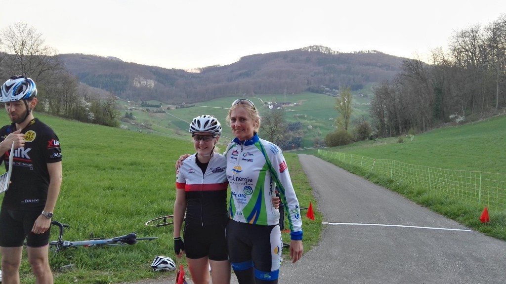 Das Podium der Damen mit Nicole Scheidegger (1. Platz) und Moni Wahlbröhn (2. Platz)